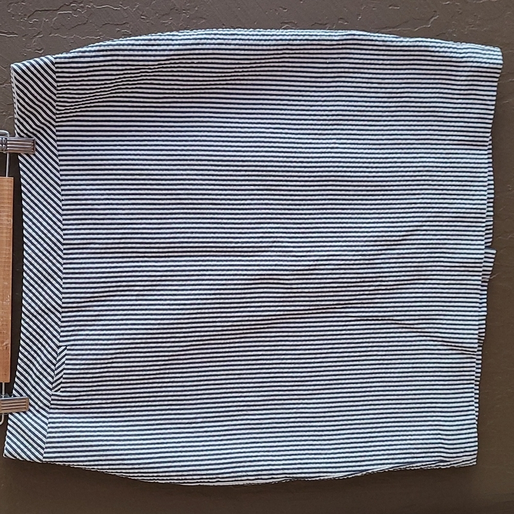 Seersucker pencil skirt